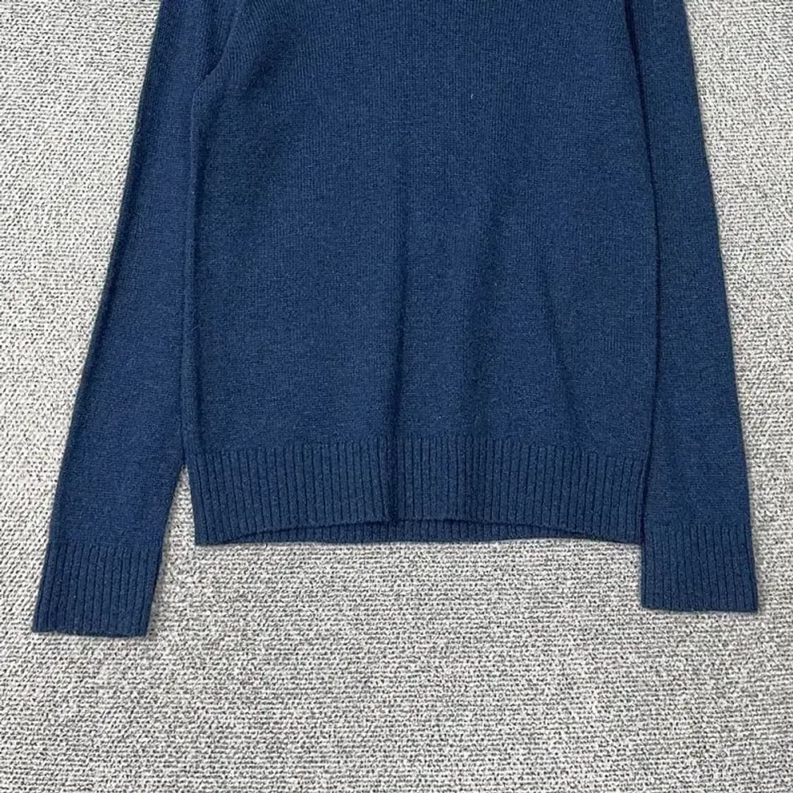 지오다노 캐주얼 네이비 니트 S 상품이미지4