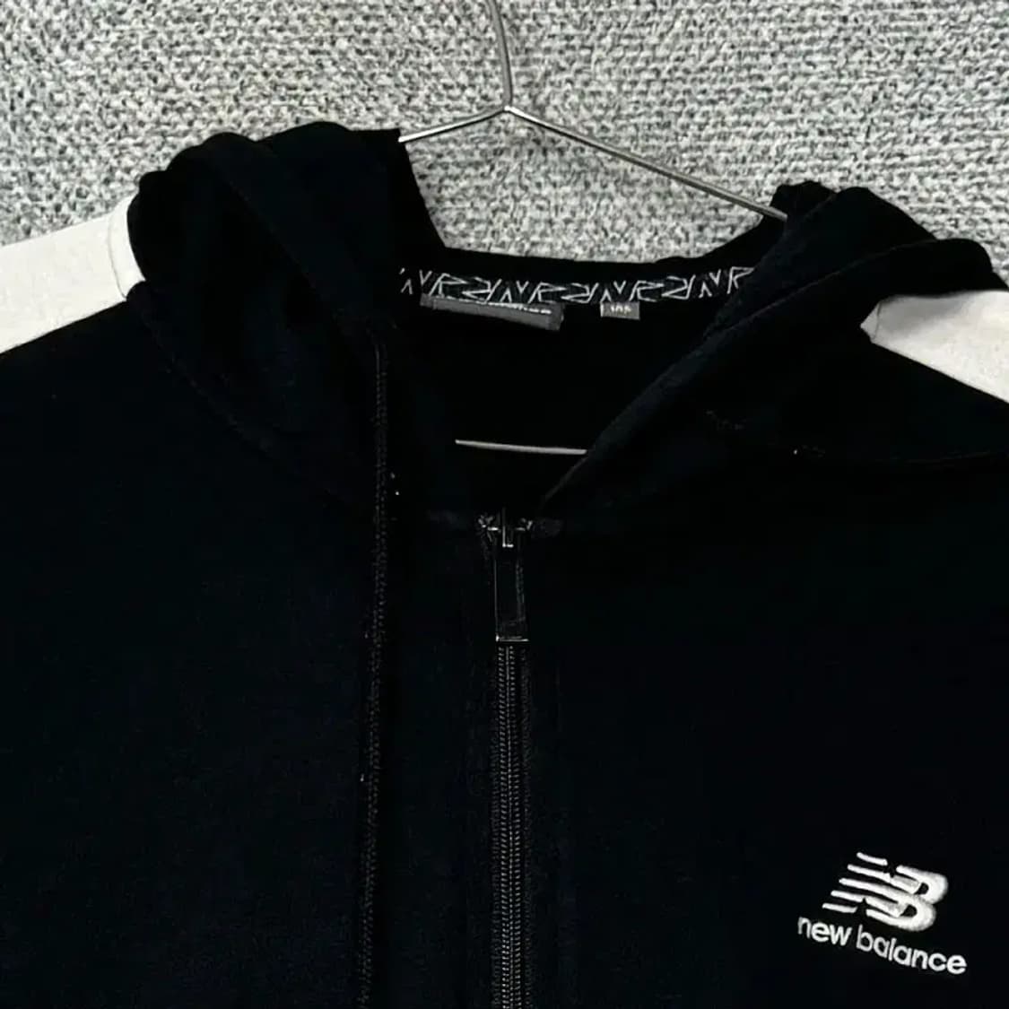 뉴발란스 블랙 로고 사이드라인 오버핏 후드집업 XL 상품이미지3