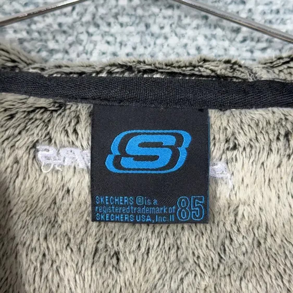 스케쳐스 로고 패치 블랙 기능성 여성 털 기모 후드집업 85 상품이미지3