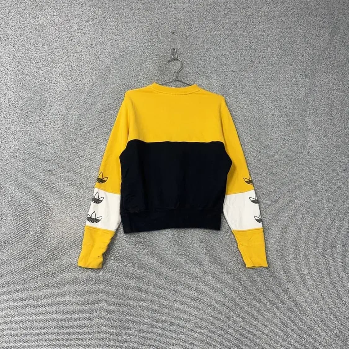 아디다스 로고 여성 옐로우 맨투맨 XS 상품이미지2