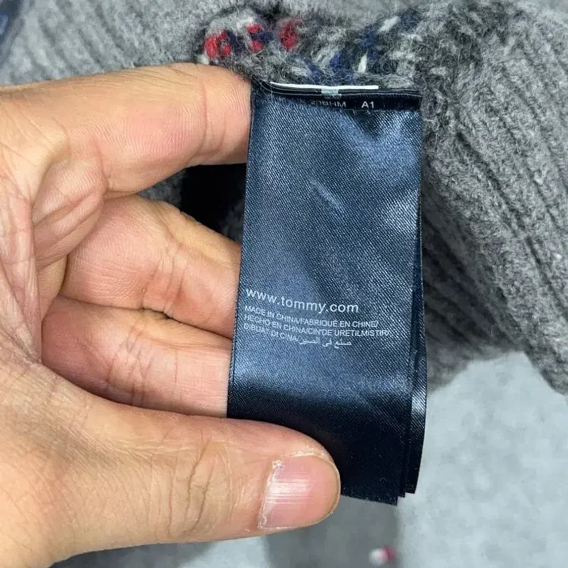 타미힐피거 클래식 패턴 그레이 버튼 울 니트 가디건 M 상품이미지6