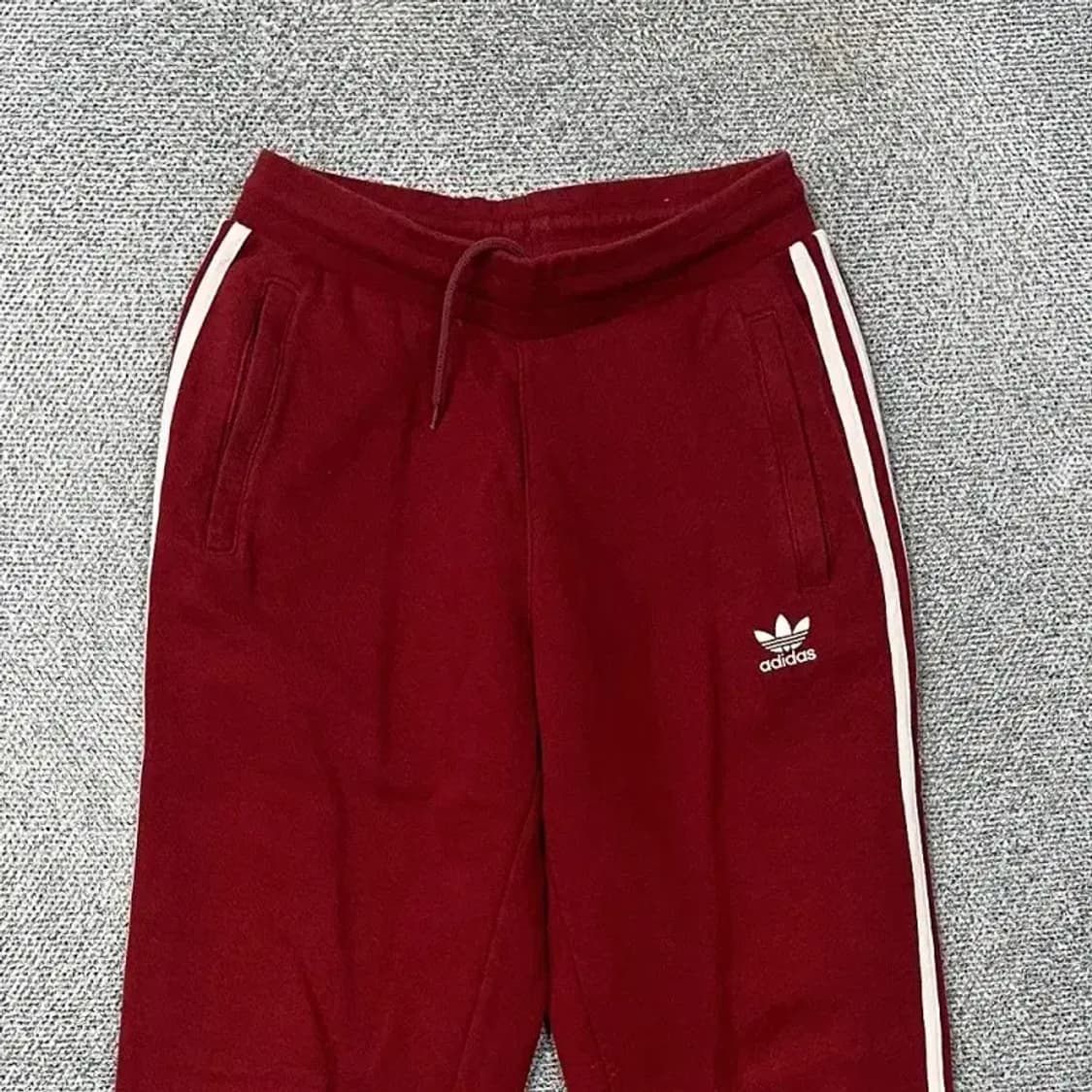 아디다스 레드 삼선 조거팬츠 S 상품이미지3