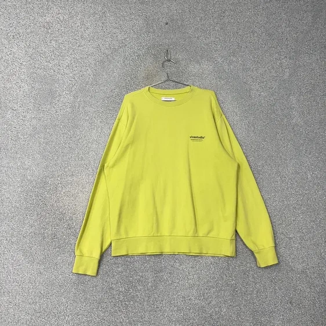 비바스튜디오 로고 형광 오버핏 맨투맨 L 상품이미지1