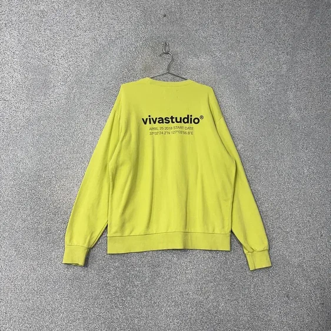 비바스튜디오 로고 형광 오버핏 맨투맨 L 상품이미지2