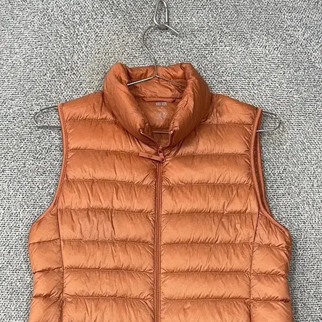 유니클로 코랄 패딩 조끼 M 상품이미지3