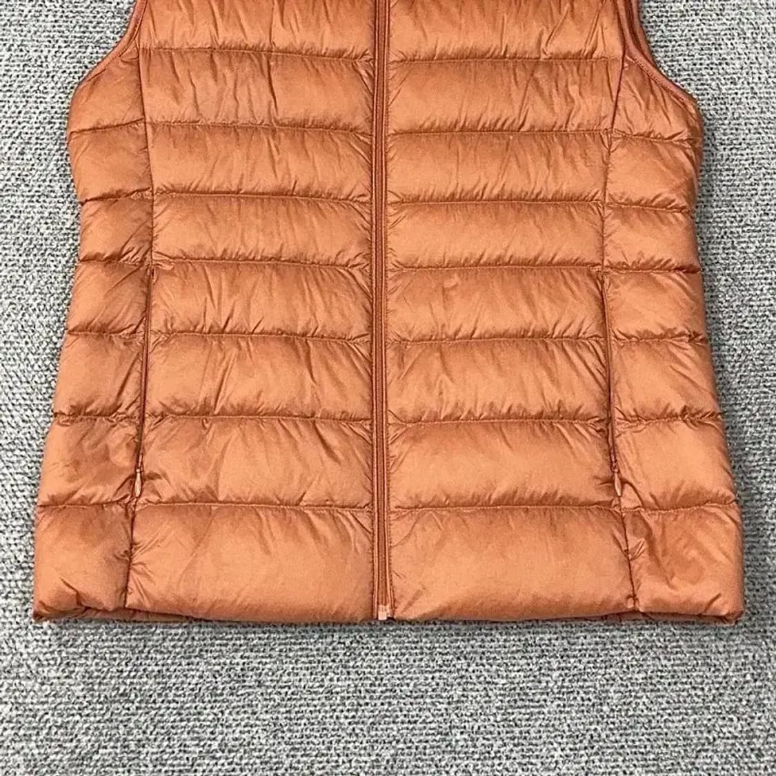 유니클로 코랄 패딩 조끼 M 상품이미지4