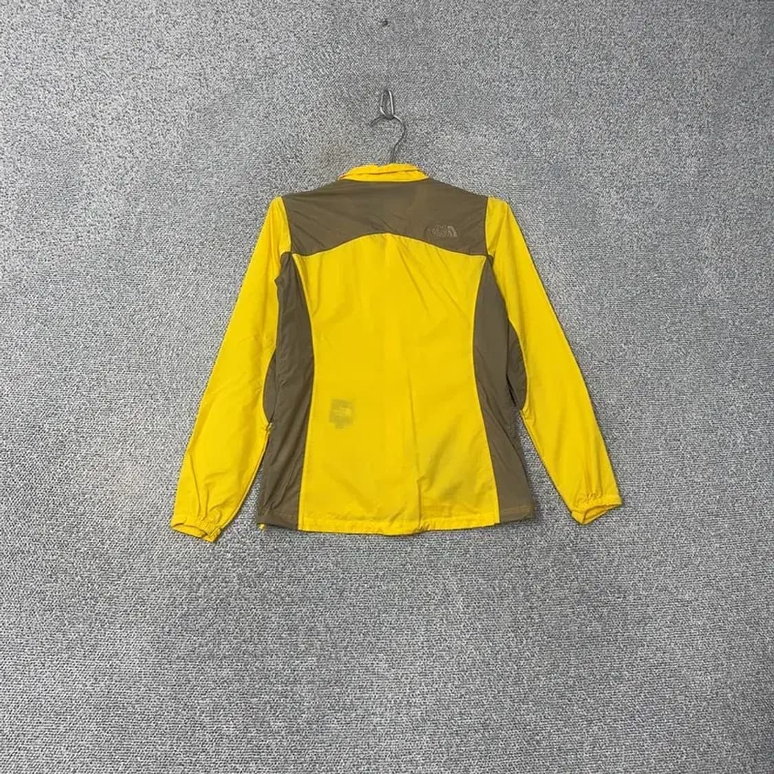 노스페이스 등산 옐로우 바람막이 80 상품이미지2