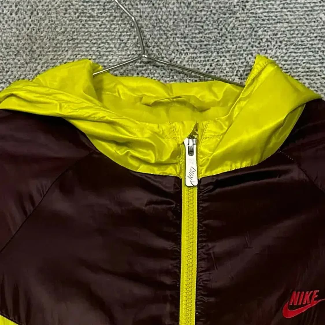 나이키 형광 포인트 로고 여성 기능성 바람막이 XL 상품이미지3