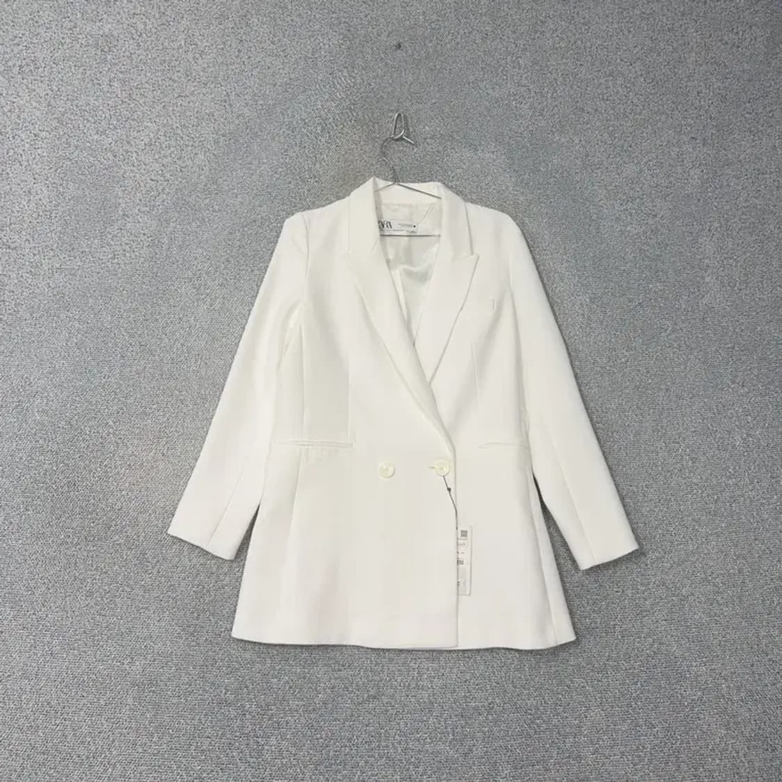 [새상품] 자라 여성 화이트 블레이저 XS 상품이미지1