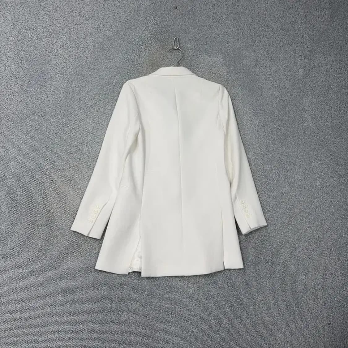 [새상품] 자라 여성 화이트 블레이저 XS 상품이미지2