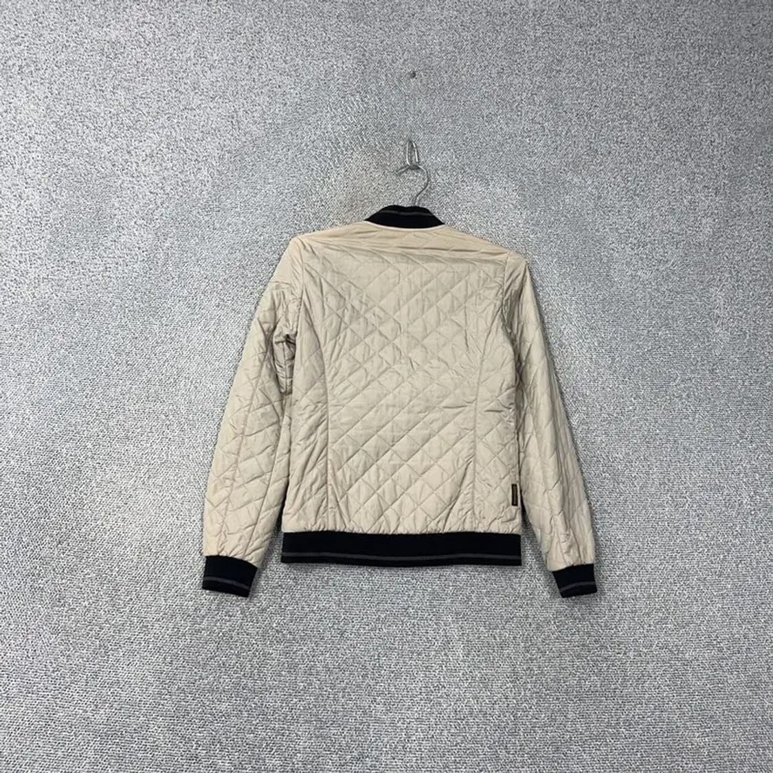 디스커버리 베이지 로고 블루종 퀄딩 경량 점퍼 자켓 90 상품이미지2