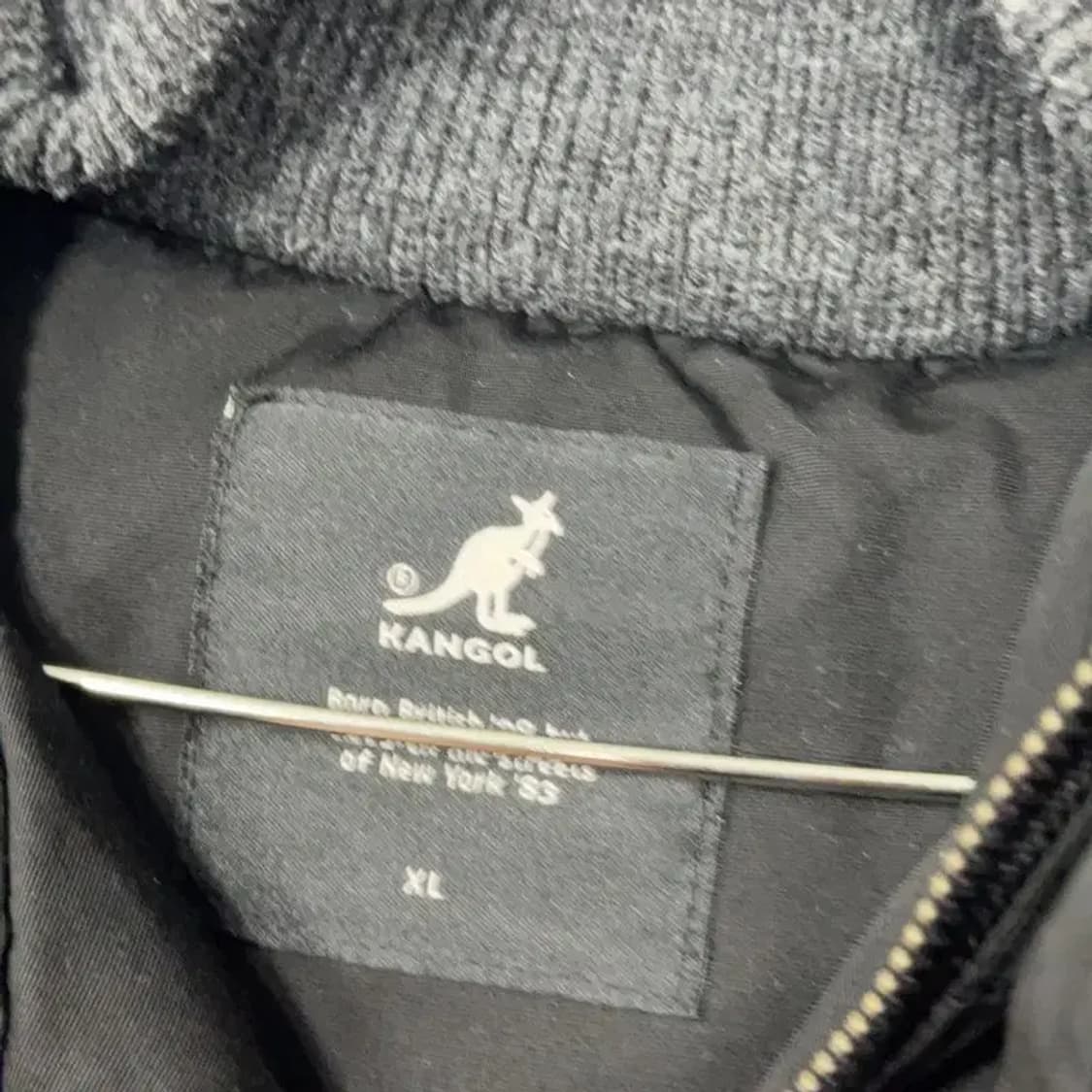 캉골 로고 블랙 덕다운 패딩 XL 상품이미지3