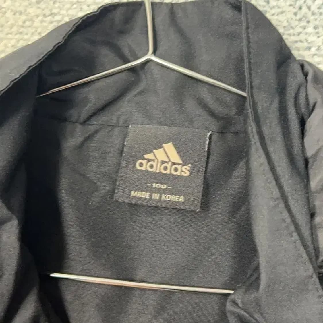 아디다스 핑크로고 블랙 바람막이 100 상품이미지3