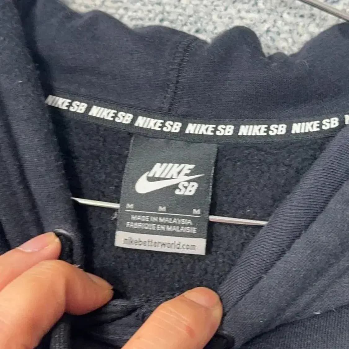 나이키 SB 프린팅 로고 블랙 후드티 M 상품이미지3