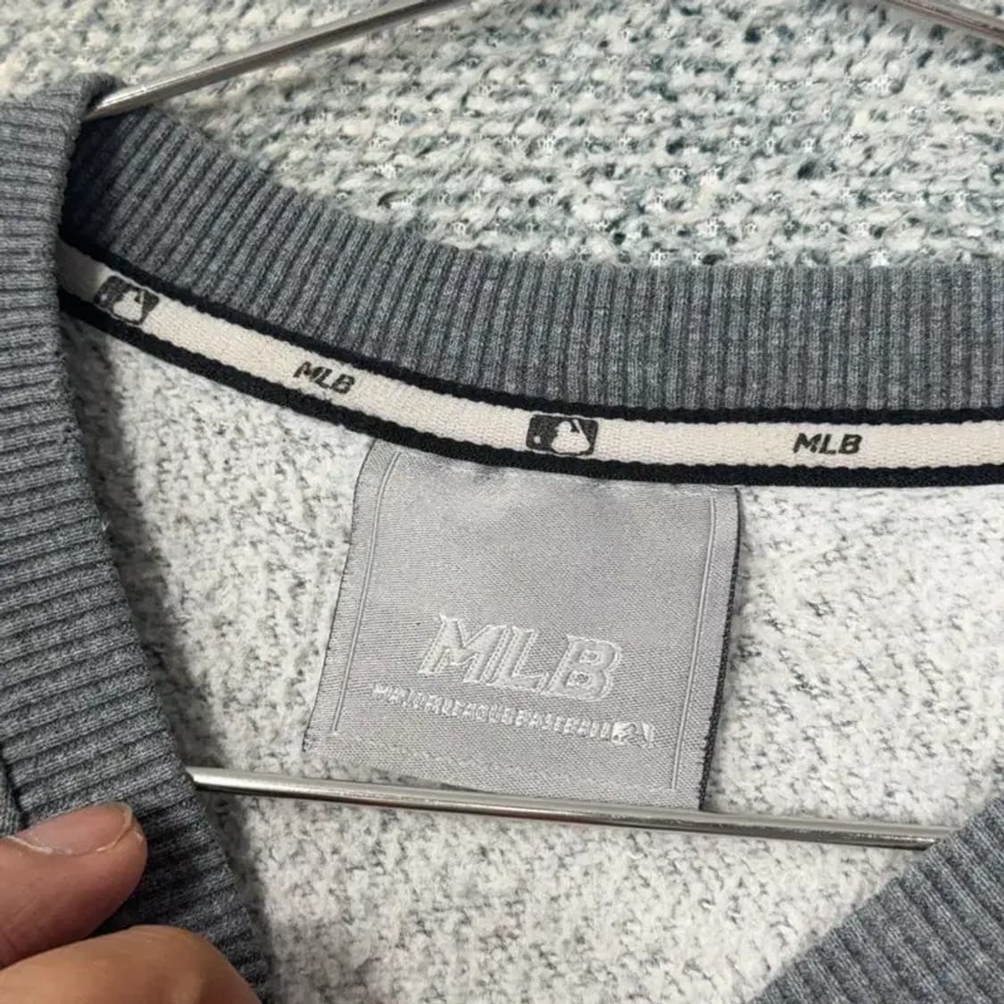 MLB 뉴욕양키즈 로고 그레이 맨투맨 100 상품이미지4