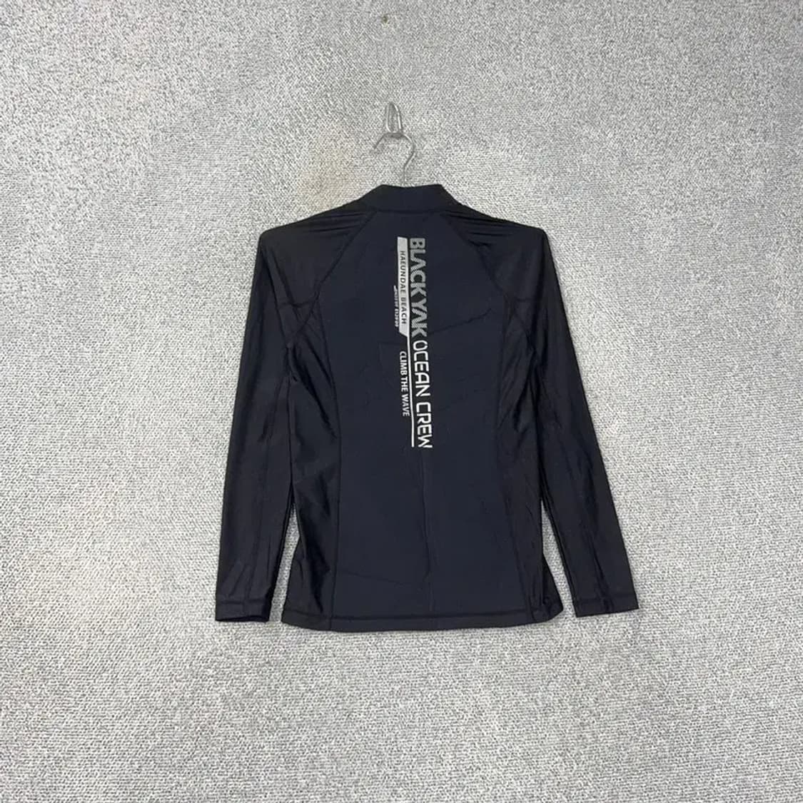 블랙야크 여성 등산 블랙 집업 져지 90 상품이미지2