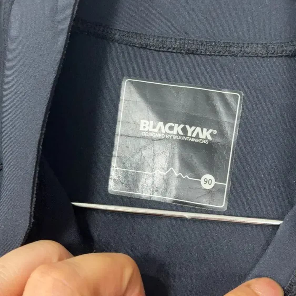 블랙야크 여성 등산 블랙 집업 져지 90 상품이미지3