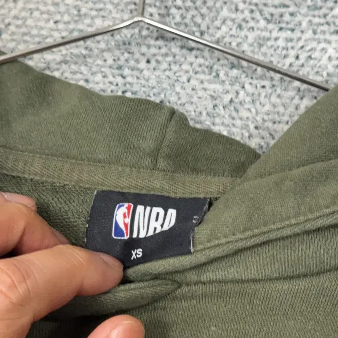 NBA 브룩클린 카키 프린팅 로고 후드티 XS 상품이미지3