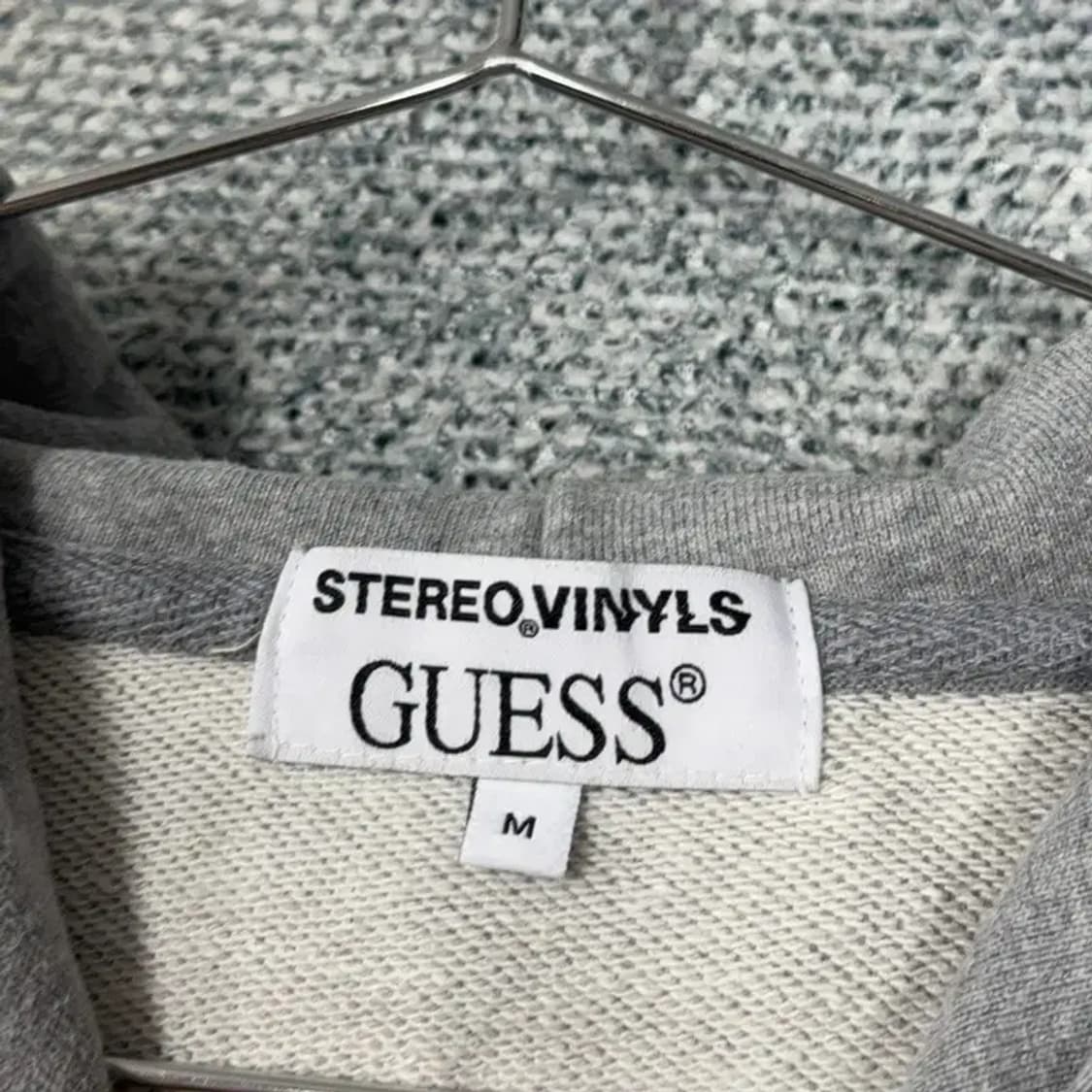 스테레오 바이닐즈 X 게스 로고 그레이 후드티 M 상품이미지3