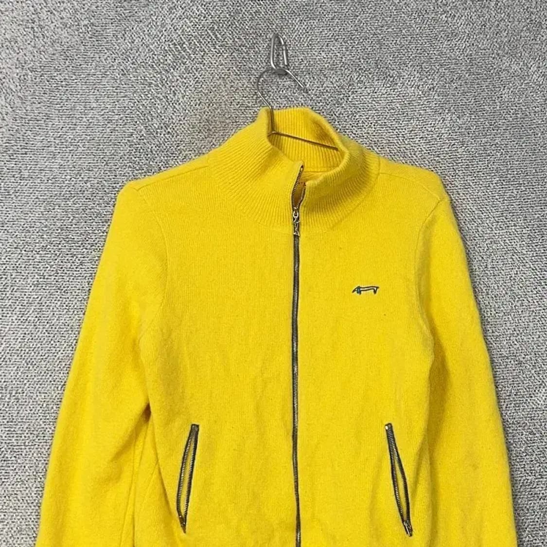 루이까스텔 로고 옐로우 여성 골프 니트 집업 100 상품이미지3