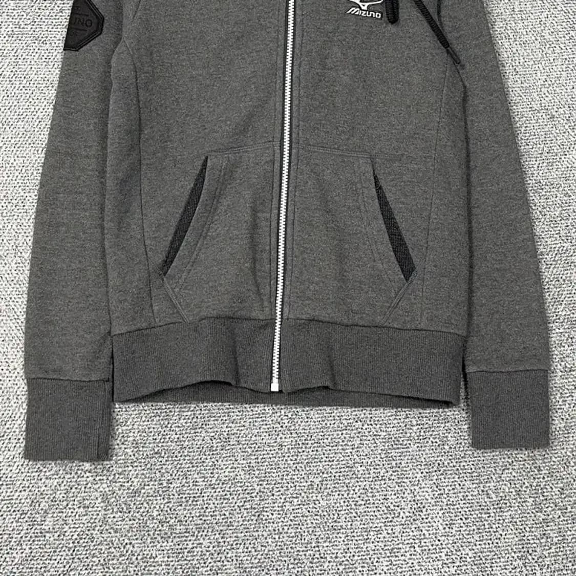 미즈노 그레이 로고 여성 캐주얼 후드집업 90 상품이미지4