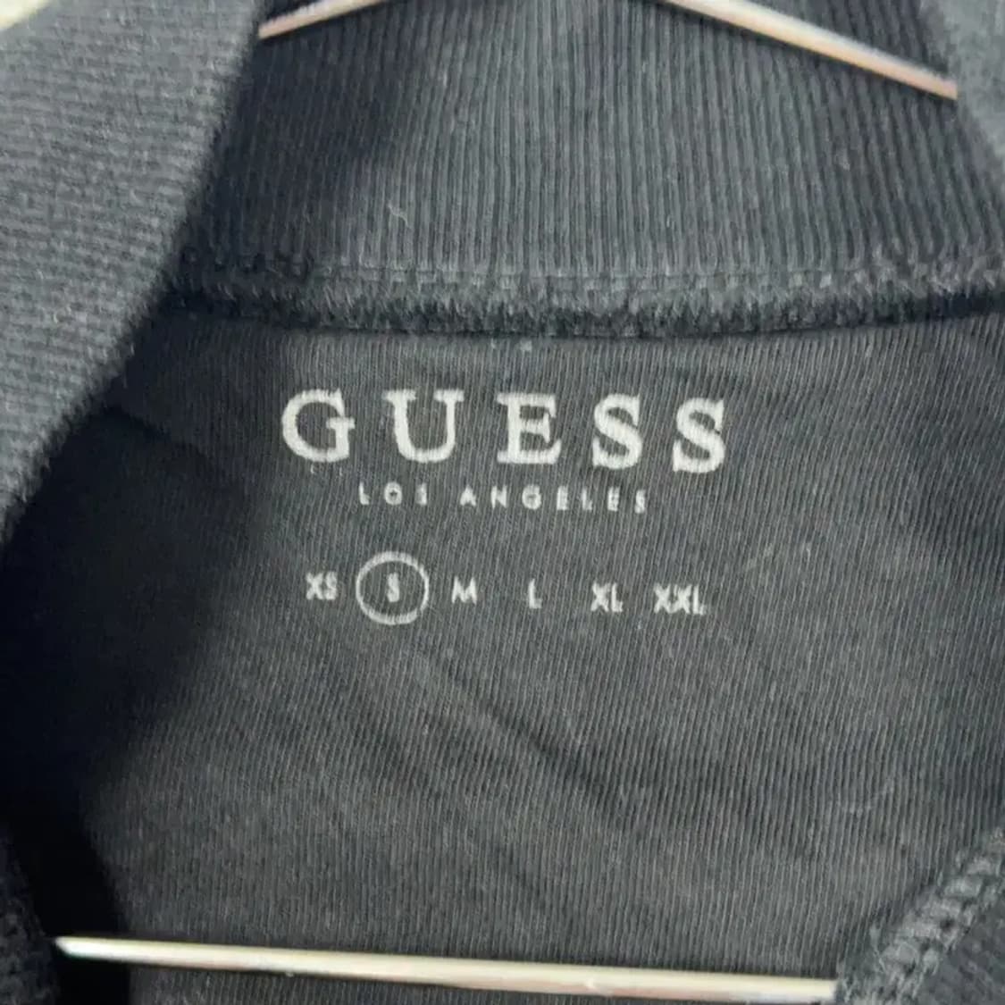 게스 큐빅 로고 여성 블랙 집업 져지 S 상품이미지5