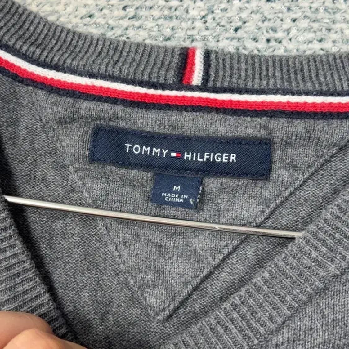 타미힐피거 로고 라운드넥 그레이 니트 M 상품이미지3
