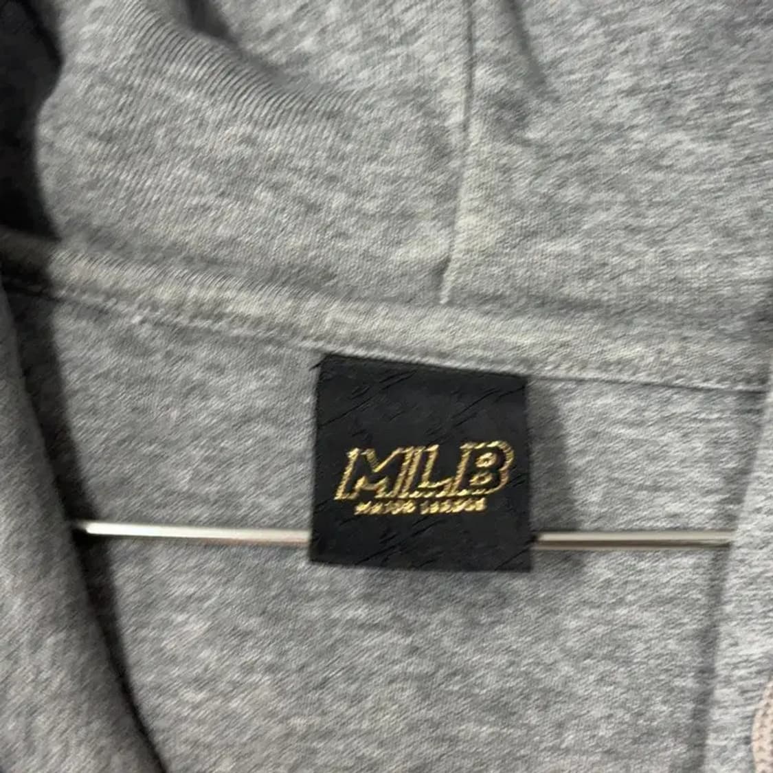 MLB 자수 로고 그레이 후드티 100 상품이미지3