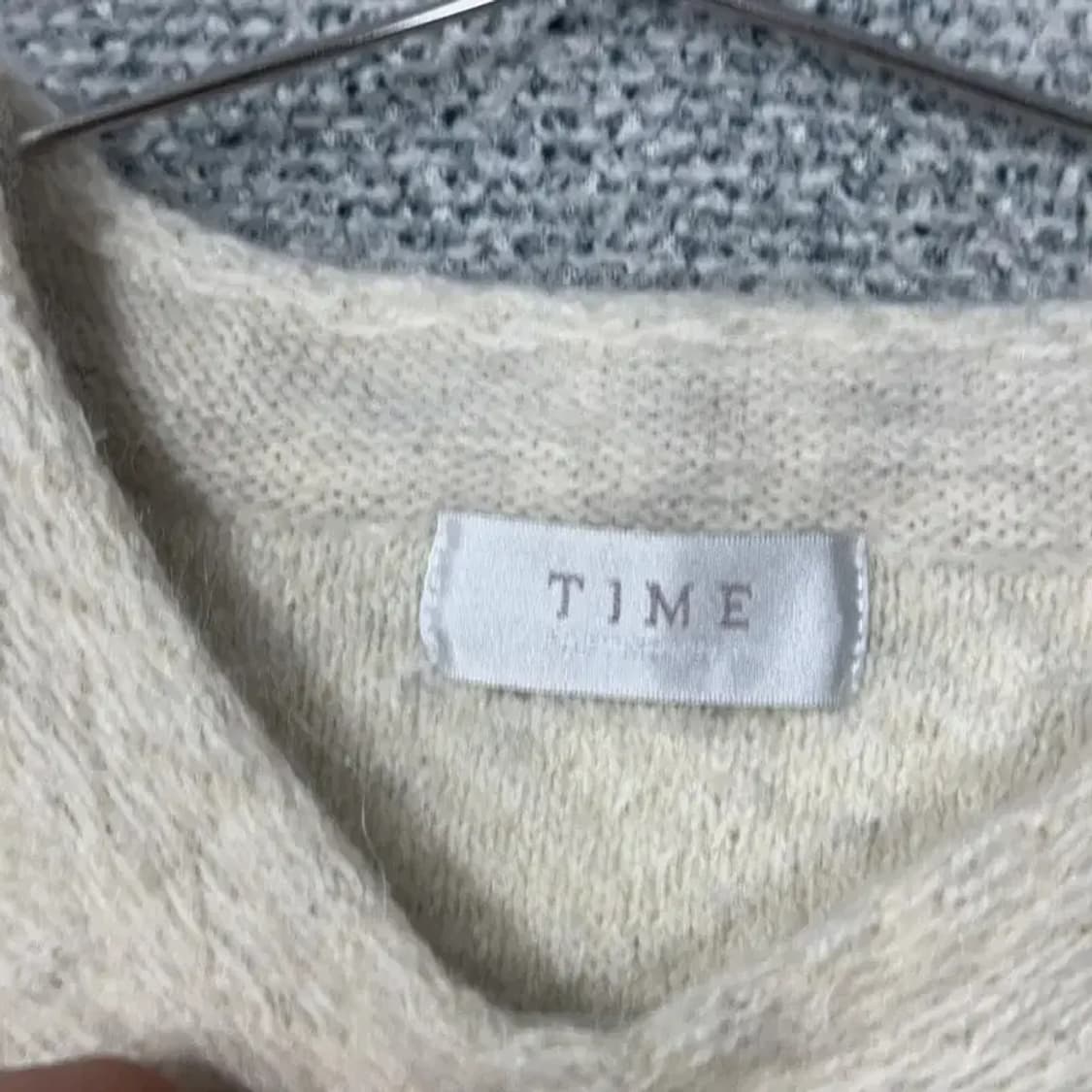 한섬 타임 스트라이프 알파카 니트 100 상품이미지3