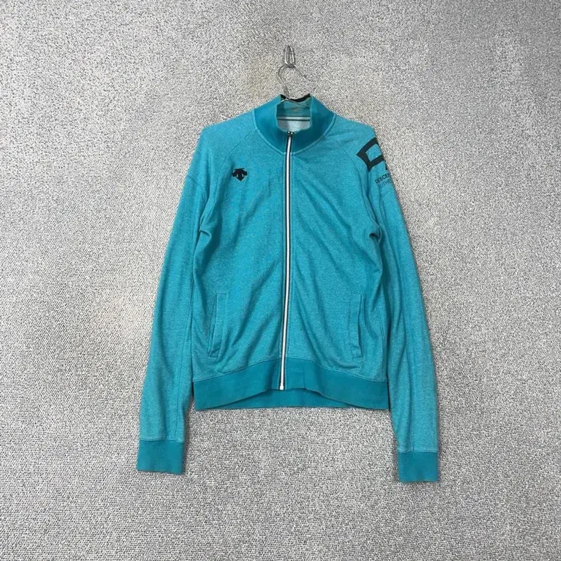 데상트 기능성 민트 집업 져지 100 상품이미지1