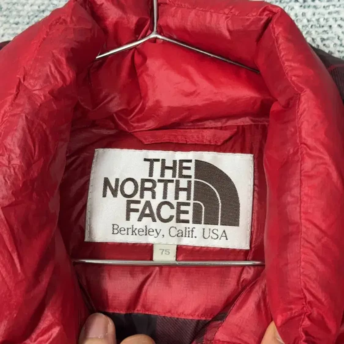 노스페이스 화이트라벨 눕시 800 레드 패딩 XS 상품이미지4
