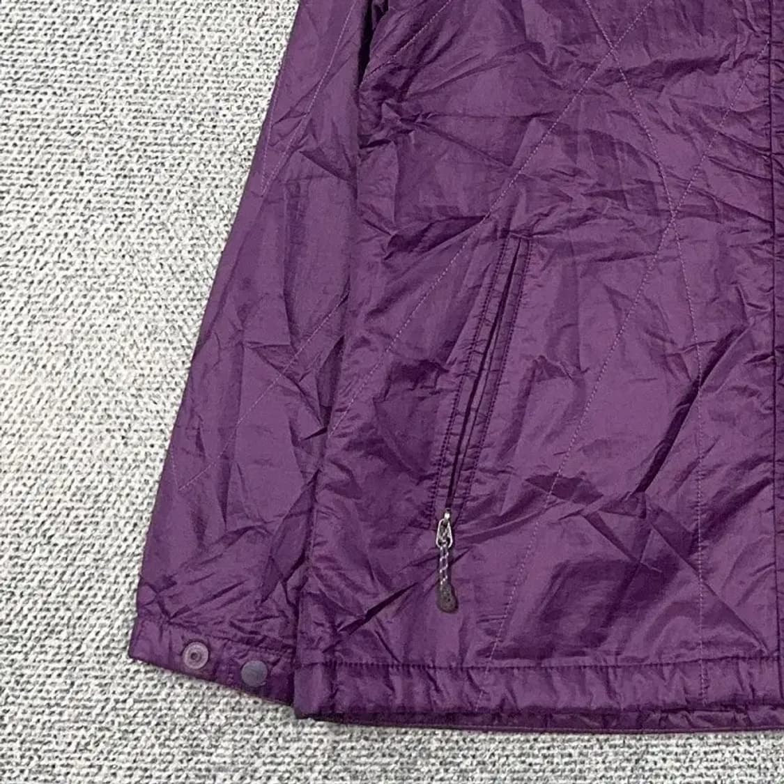 아이더 여성 등산 퍼플 바람막이 M 상품이미지3