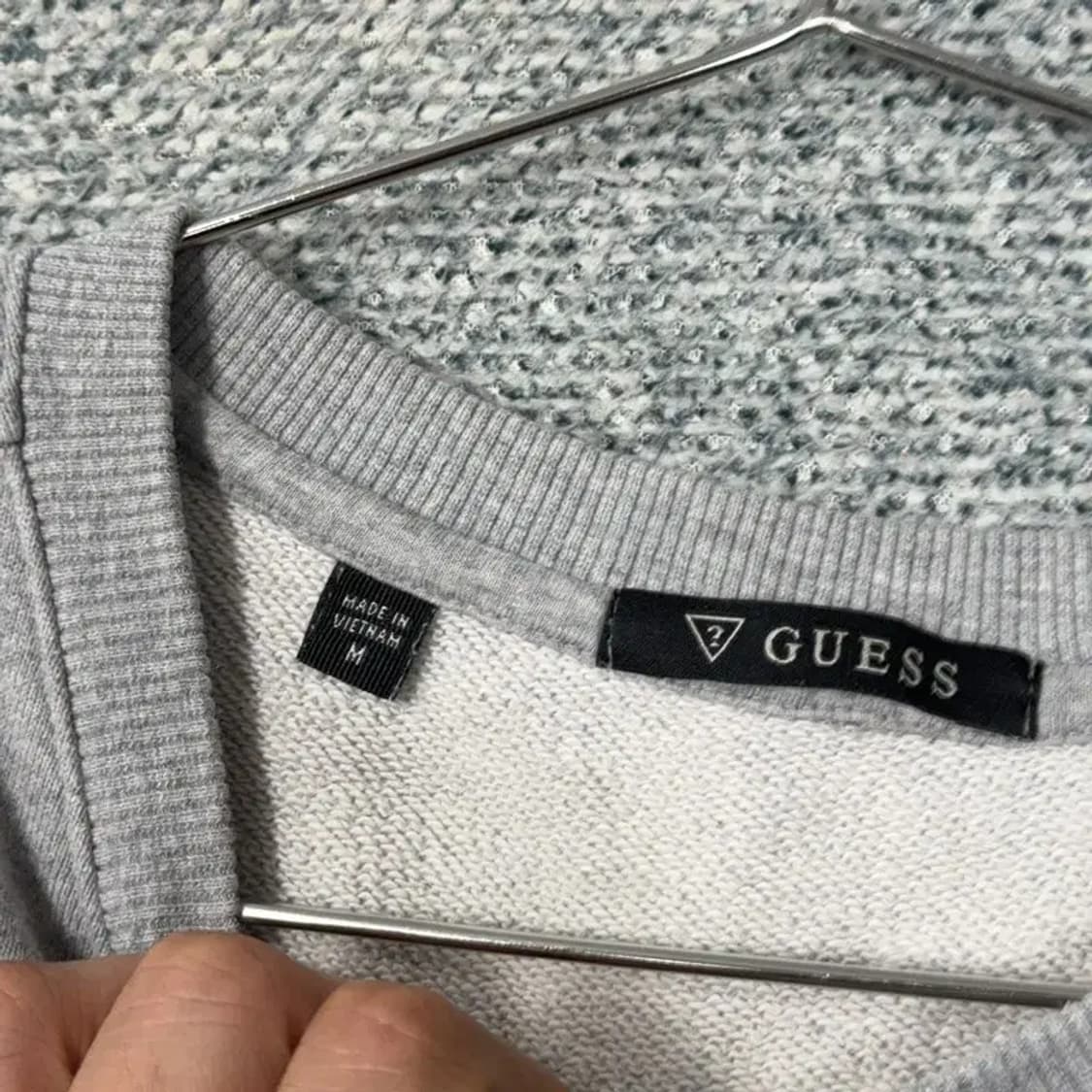 게스 박스로고 그레이 맨투맨 M 상품이미지3