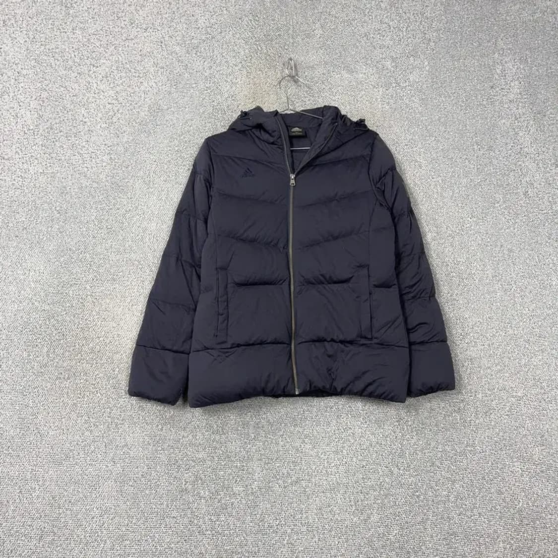 아디다스 로고 블랙 패딩 90 상품이미지1