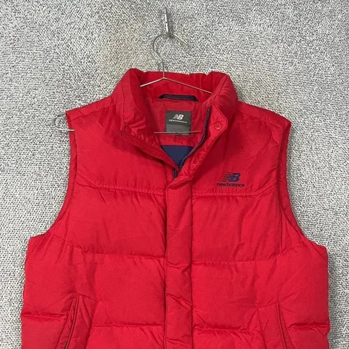 뉴발란스 로고 레드 패딩 조끼 M 상품이미지3