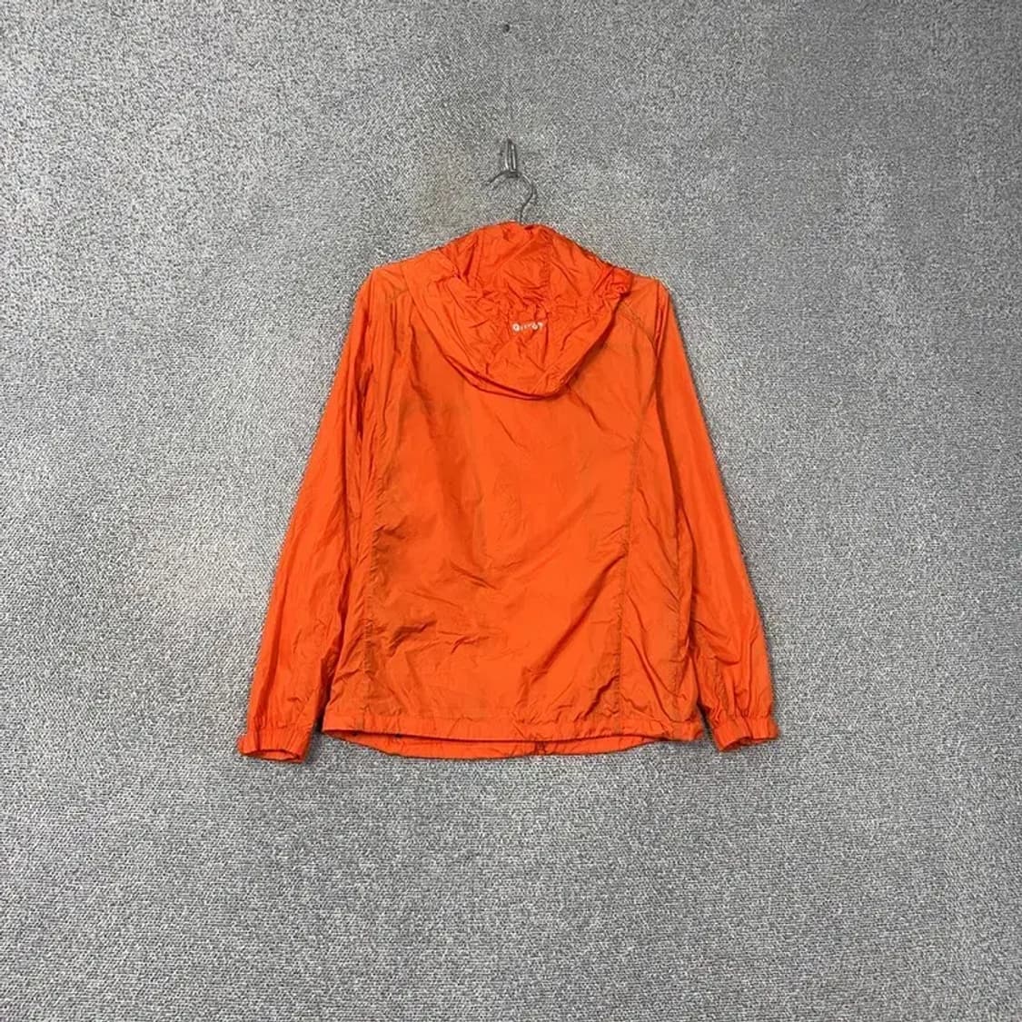 게스 남성 오렌지 로고 기능성 바람막이 윈드자켓 M 상품이미지2