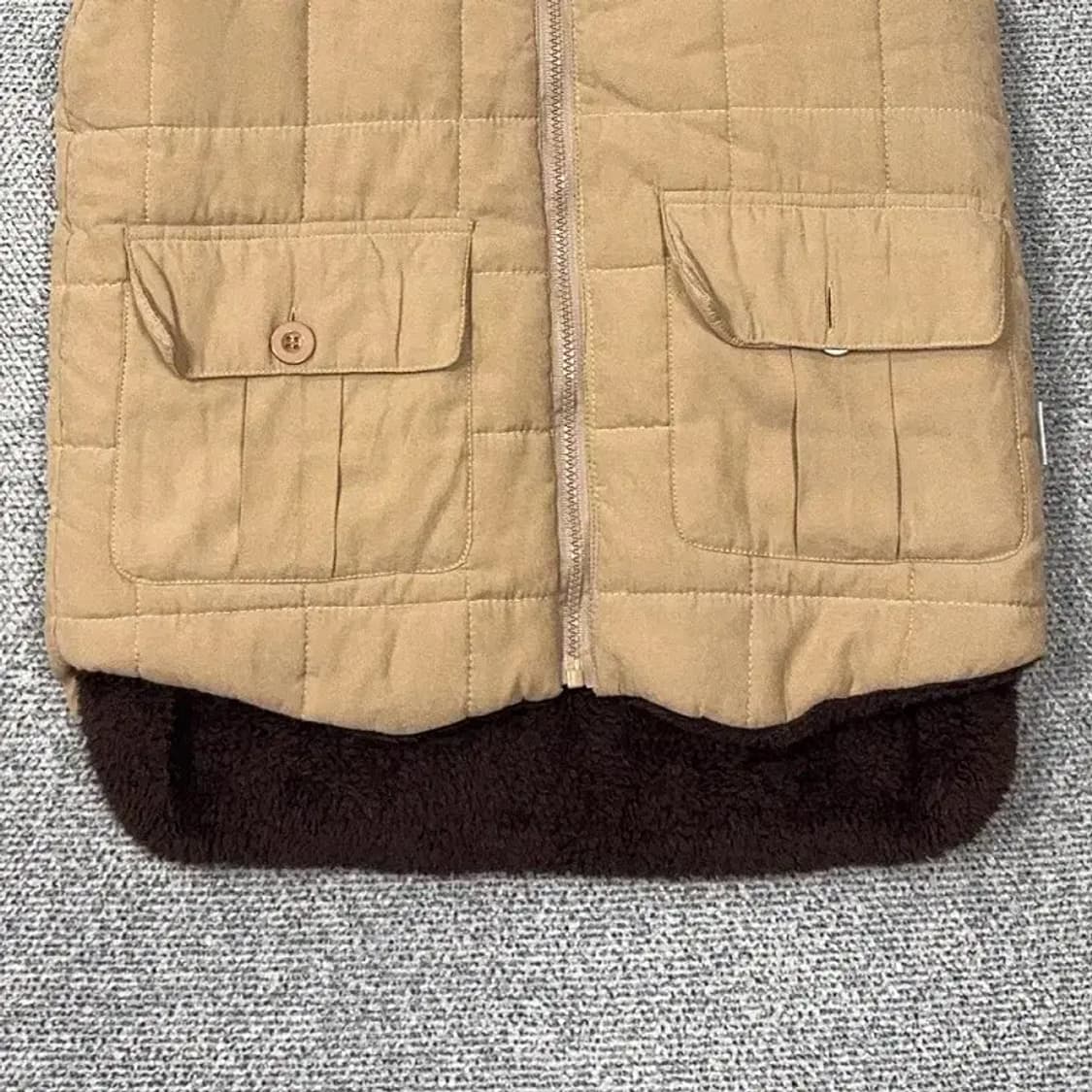 멜로이 베이지 퀄팅 캐주얼 포켓 조끼 상품이미지4