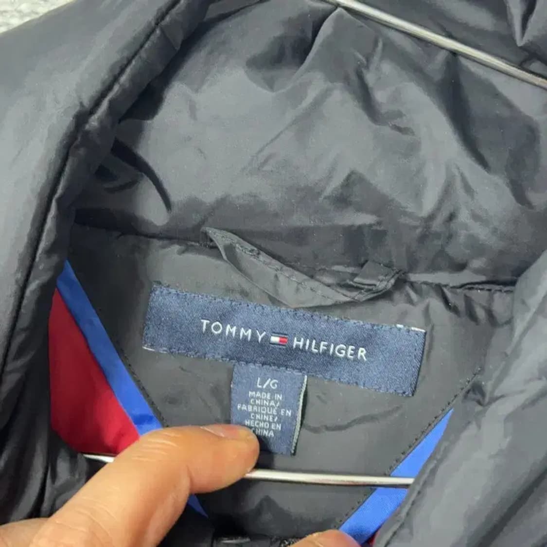 타미힐피거 캐주얼 블랙 로고 패딩 점퍼 L 상품이미지3