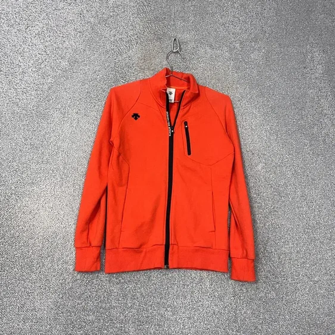 데상트 오렌지 로고 기능성 집업 M 상품이미지1