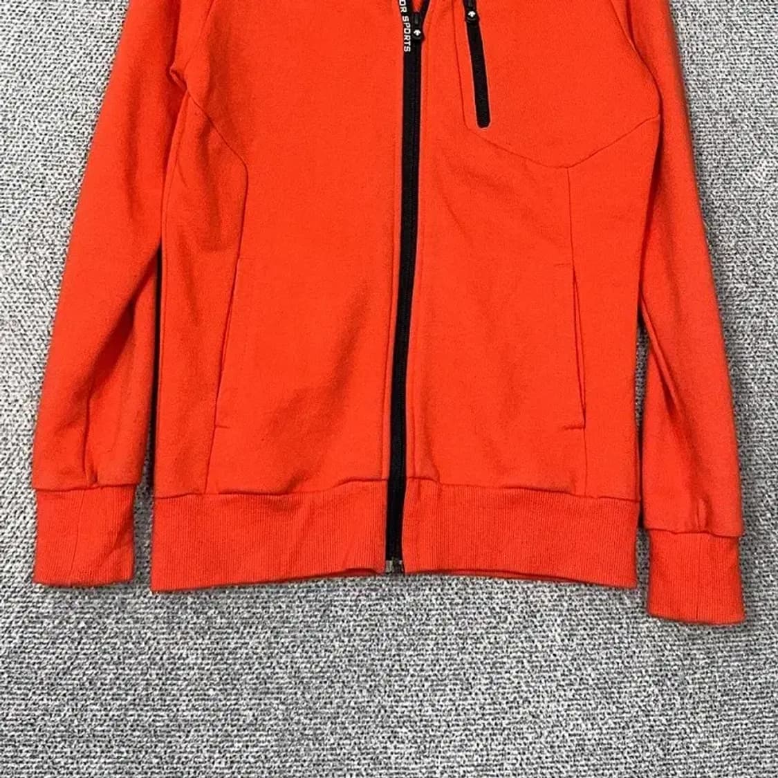 데상트 오렌지 로고 기능성 집업 M 상품이미지4