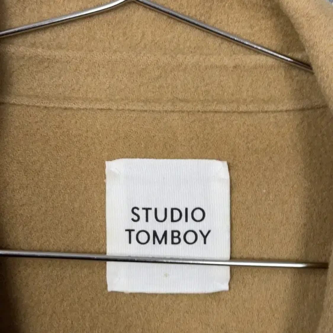 스튜디오 톰보이 카멜 베이지 여성 클래식 코트 82-92-160 상품이미지5