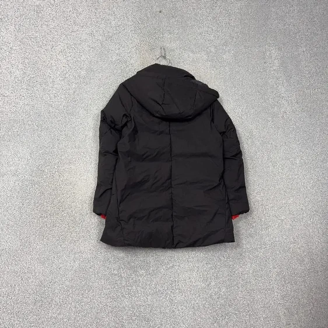 데상트 로고 여성 블랙 패딩 M 상품이미지2