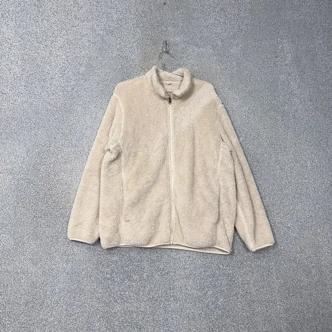 유니클로 베이지 후리스 XL 상품이미지1