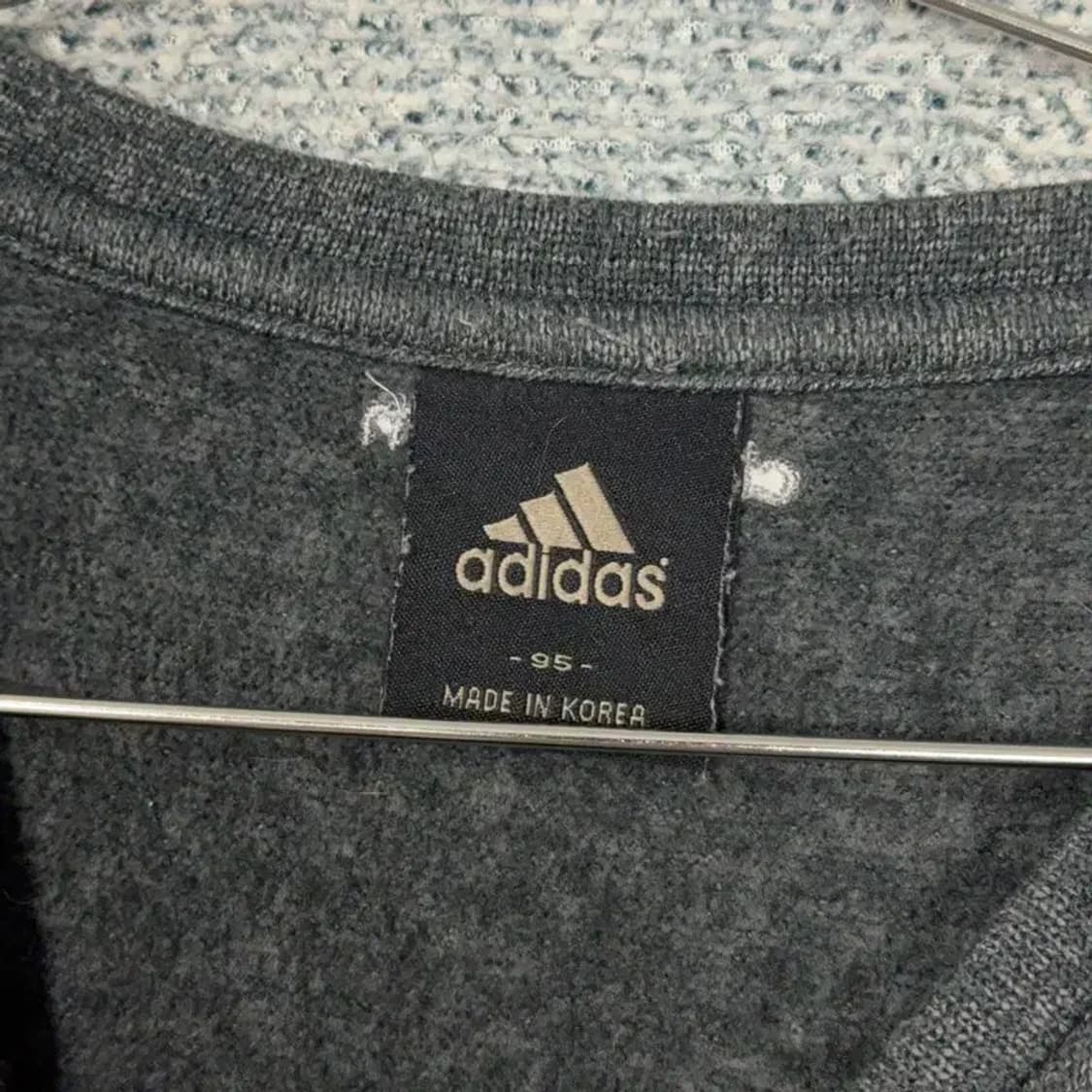 아디다스 그레이 로고 캐주얼 긴팔티 95 상품이미지3