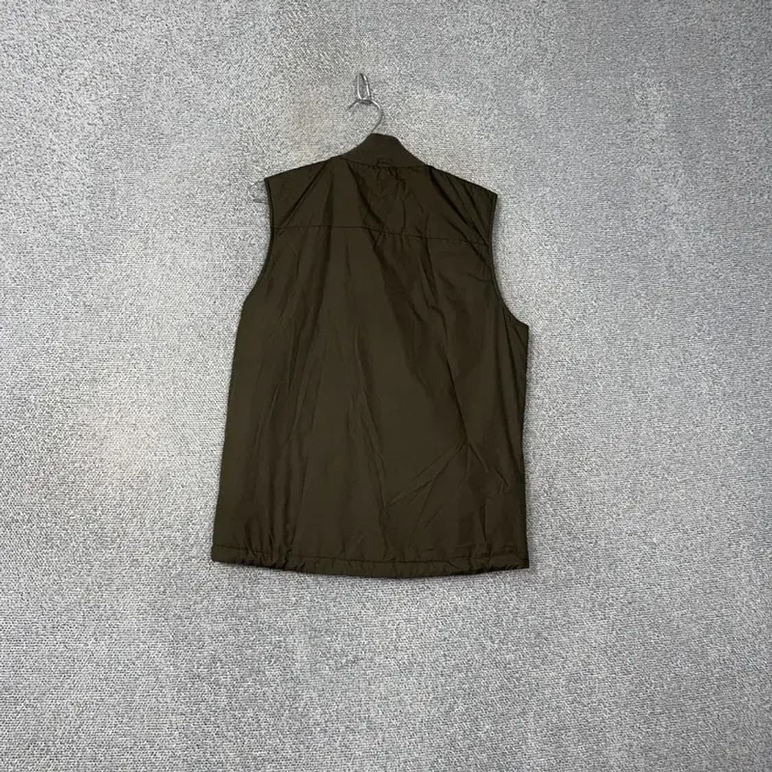 데상트 로고 카키 경량 패딩 조끼 100 상품이미지2