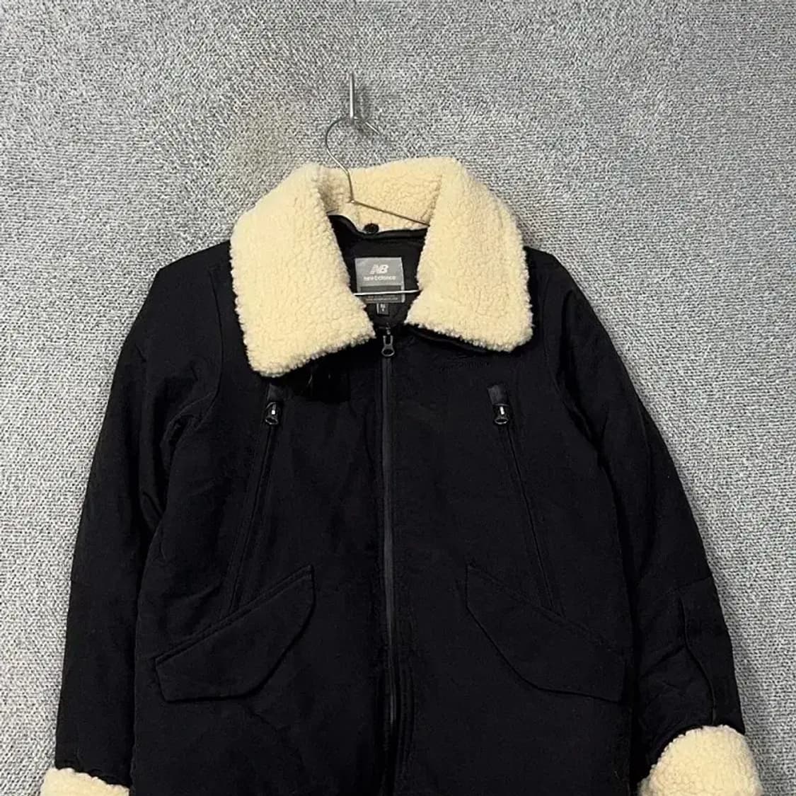 뉴발란스 블랙 무스탕 자켓 85 상품이미지3