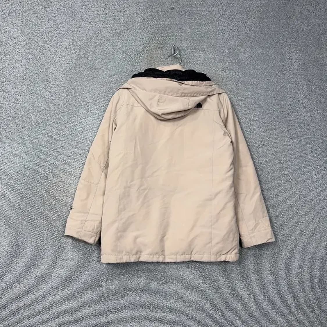 노스페이스 베이지 여성 캐주얼 패딩 점퍼 S 상품이미지2