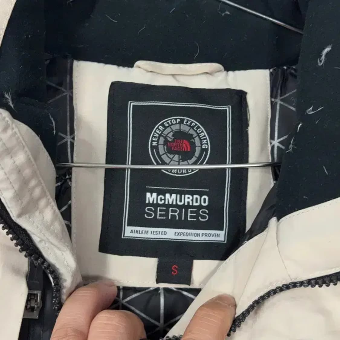 노스페이스 베이지 여성 캐주얼 패딩 점퍼 S 상품이미지4