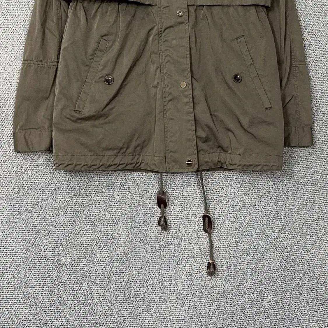 자라 여성 내피 퍼 카키 패딩 S 상품이미지4