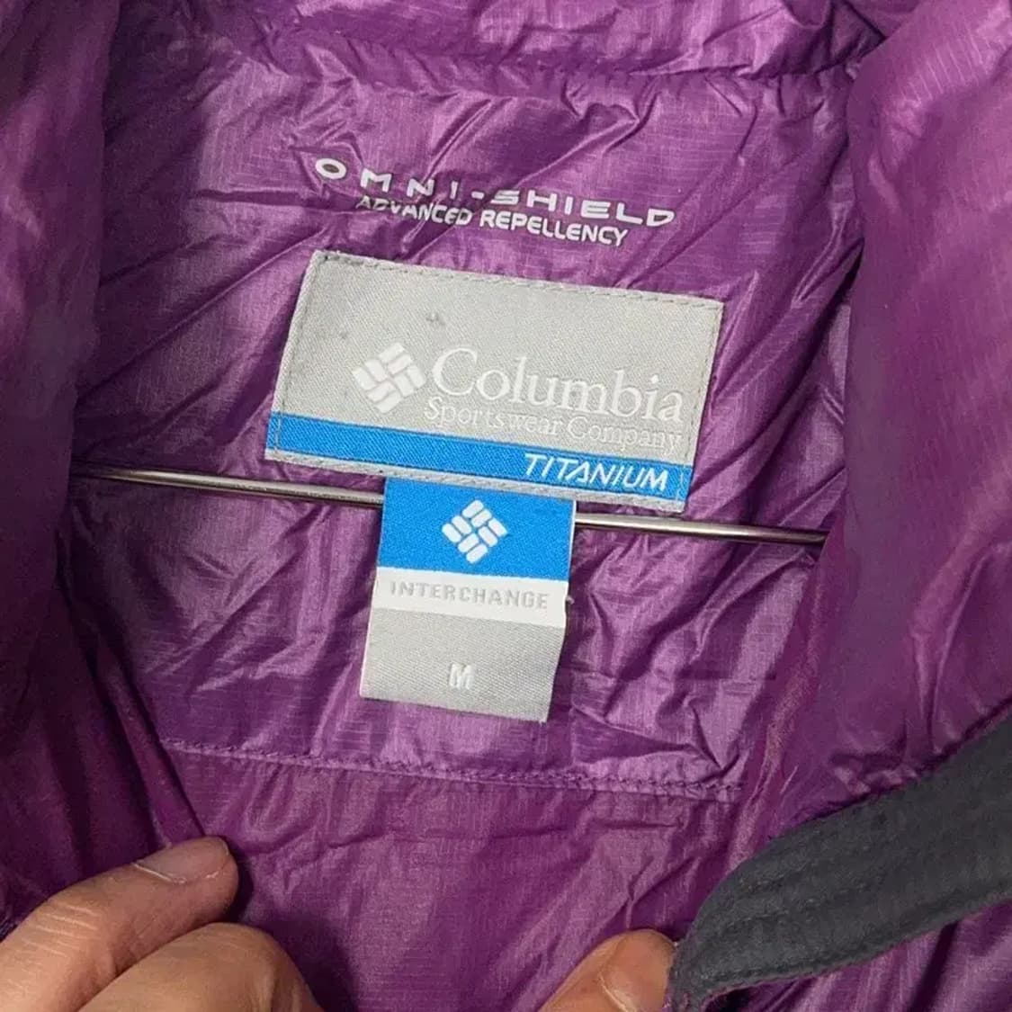 콜롬비아 로고 구스다운 거위털 패딩 점퍼 M 상품이미지4